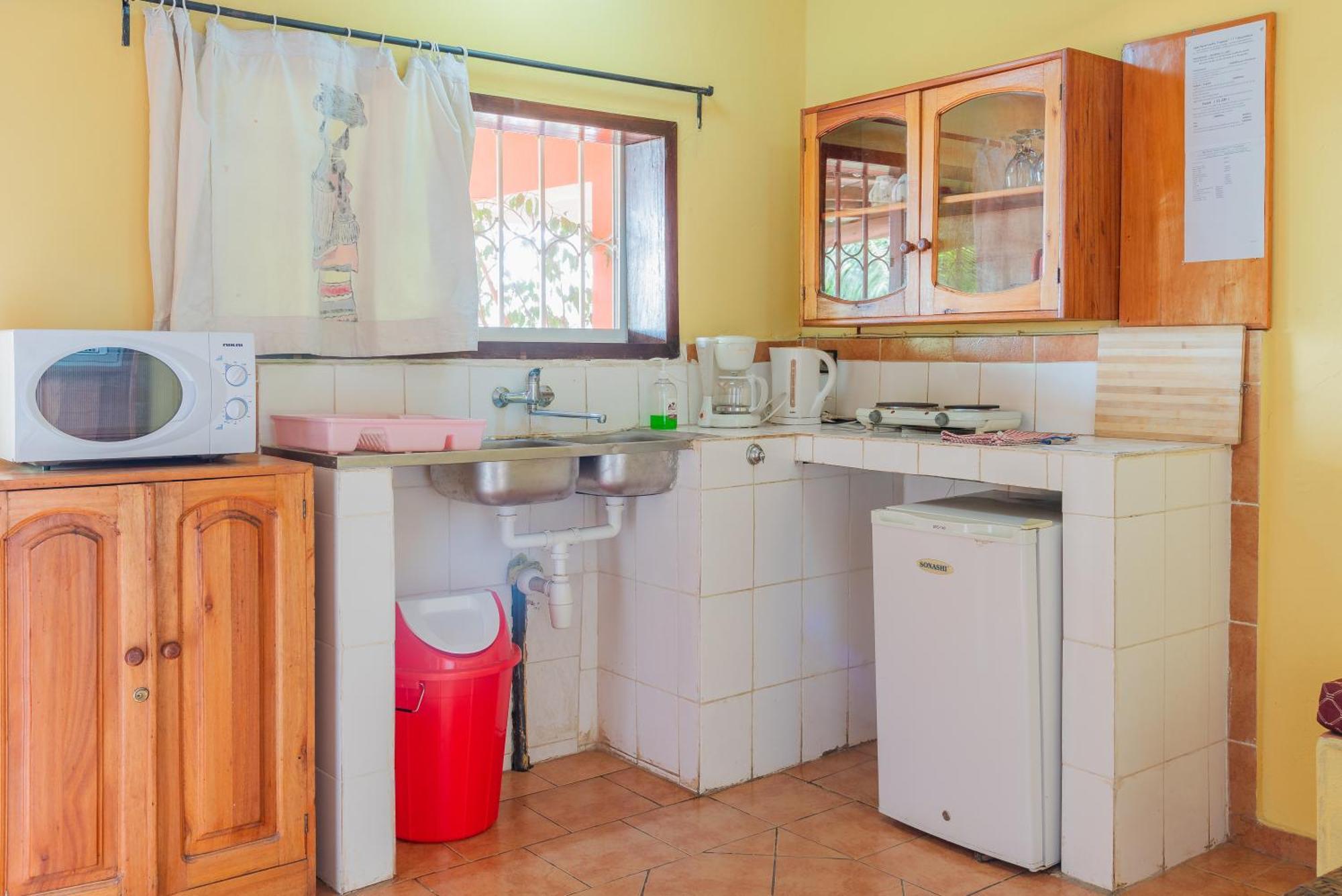 Aparthotel Jardin Tropical Bujumbura Luaran gambar